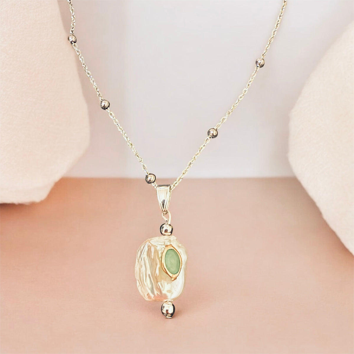 Oia Necklace in Silver