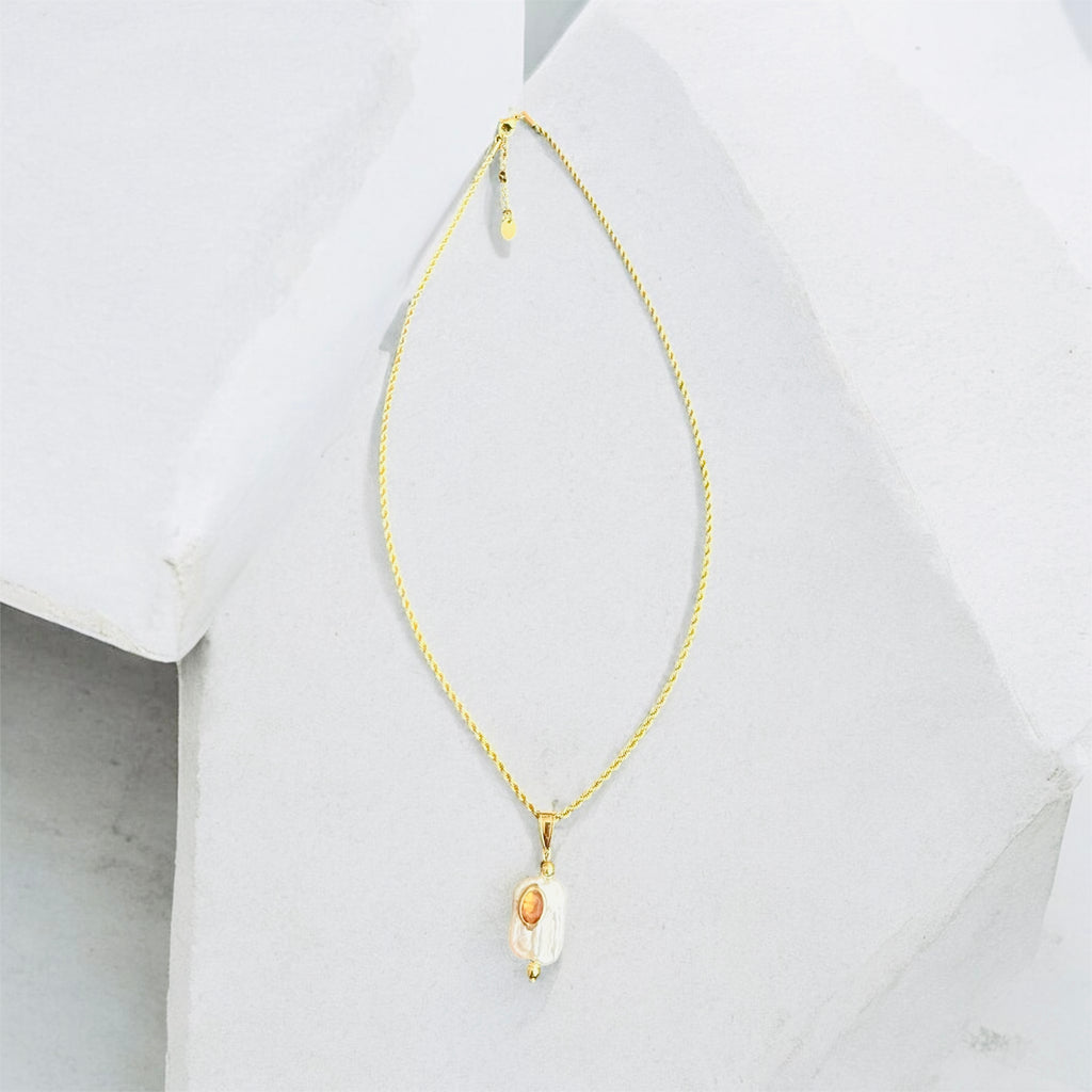 Oia Necklace in Gold (Amber)