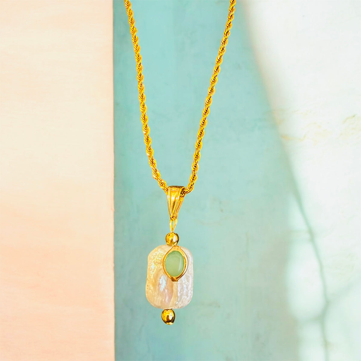 Oia Necklace in Gold (Green)