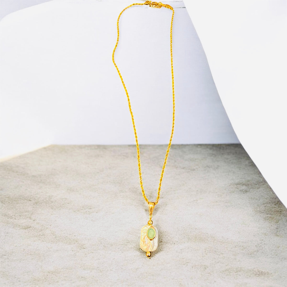 Oia Necklace in Gold (Green)
