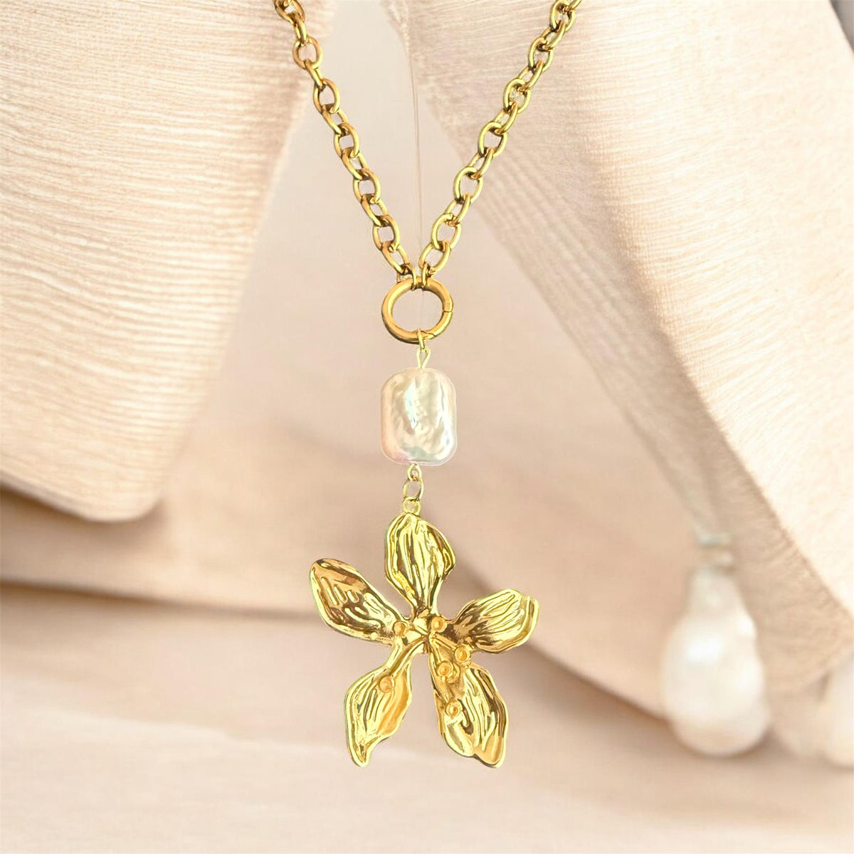 Pearl Lagoon Necklace