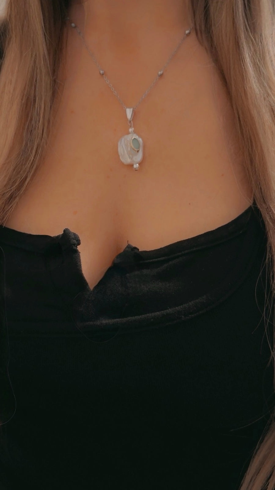 Oia Necklace in Silver