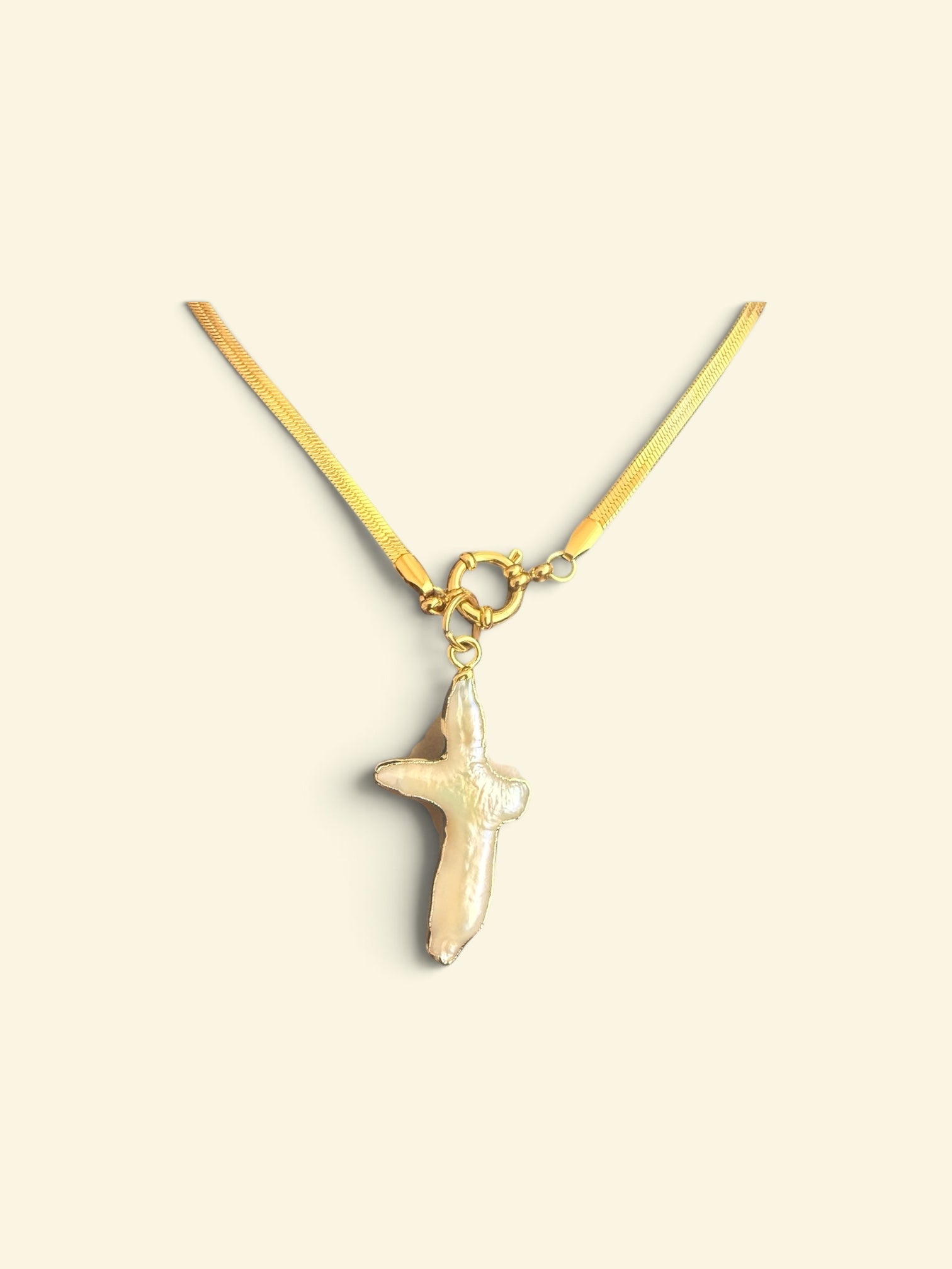 Thea Necklace